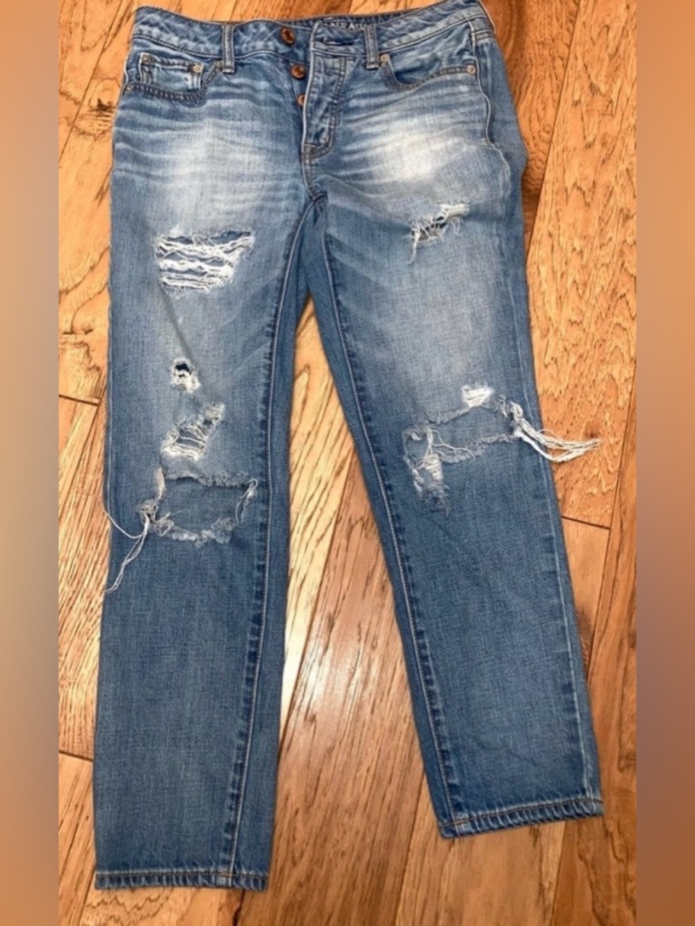 American Eagle Women’s Boy Crop Denim Distressed Blue Jeans button up 
Size 2